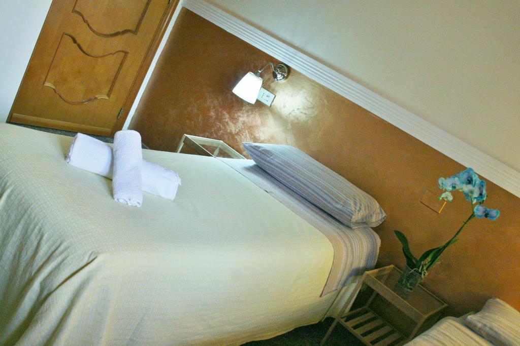B&B Melibleo Melilli ภายนอก รูปภาพ